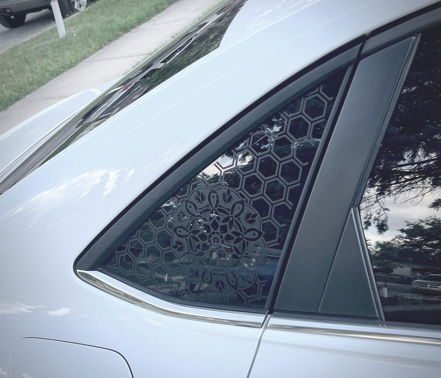 Honeycomb Mandala Quarter Window Decal – Compatible with Volkswagen Jetta (2019–2026)